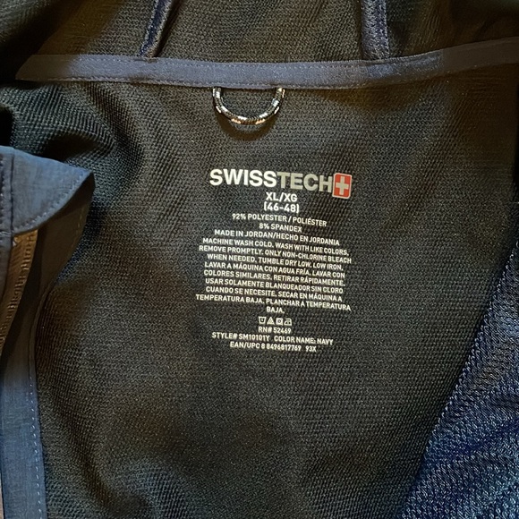 Swiss Tech Men’s size XL Hooded Jacket Navy Blue color Like New Condition - Picture 3 of 4